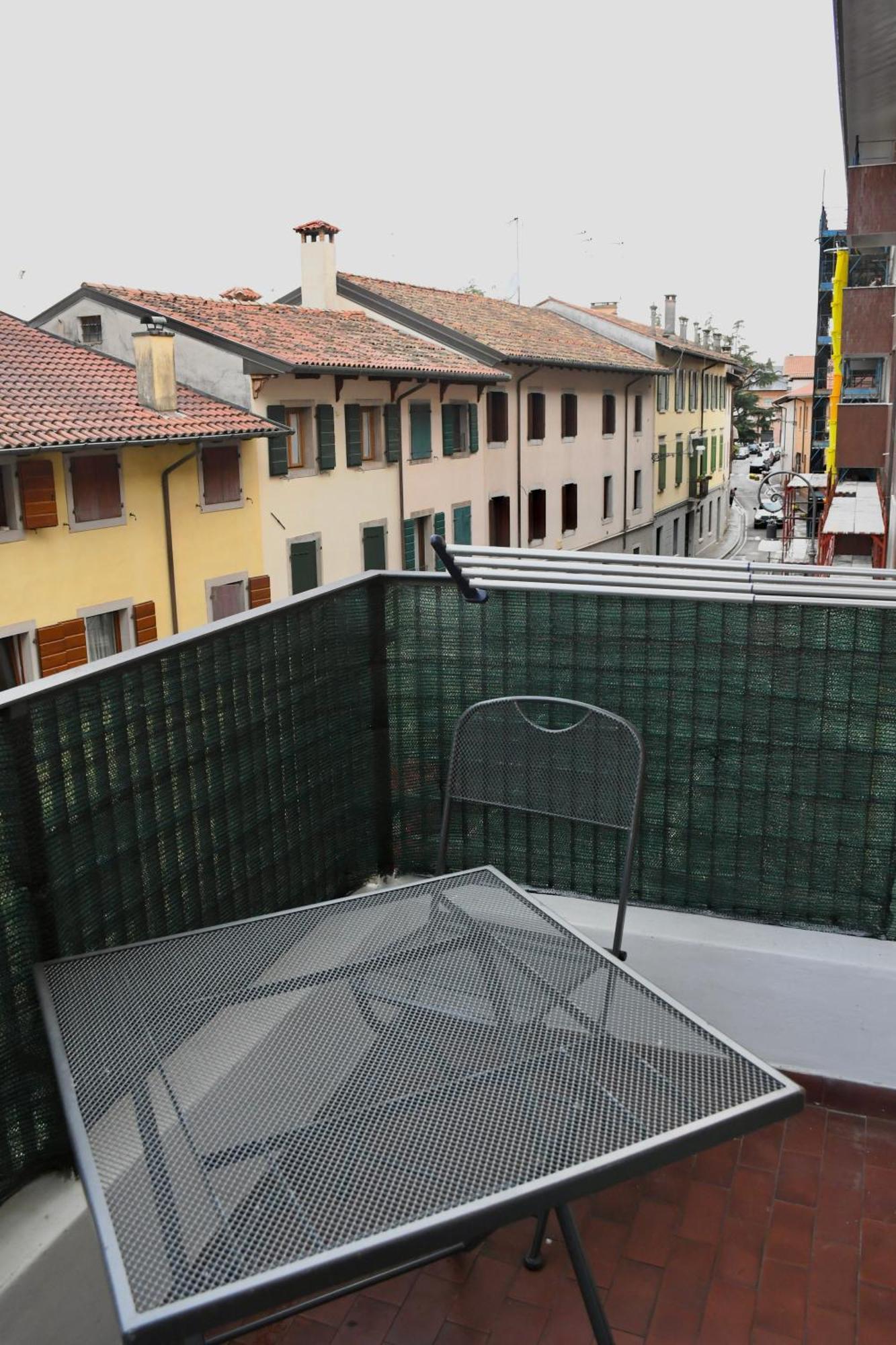 Apartamento Ampio Trilocale A Udine Centro Exterior foto